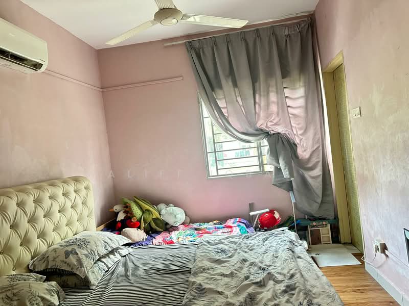 Pangsapuri untuk Dijual di Pangsapuri Akasia (Bandar Botanic) - Aliff Iqbal - PropertyGuru.com.my
