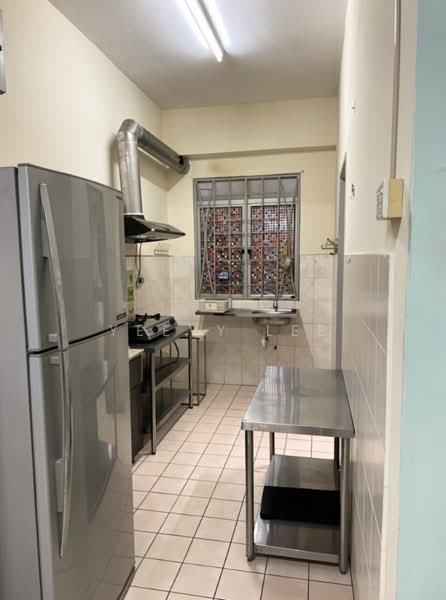 Servis Apartment untuk Disewa di Millennium Place @ Millennium Square - Yeevy Lee - Kitchen - PropertyGuru.com.my