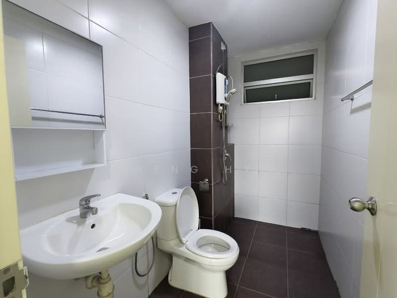 Condominium for Rent at Fairway Suites - Heng Hy - Bathroom - PropertyGuru.com.my