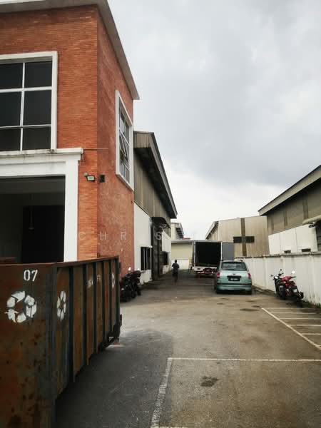 Semi-D Factory for Sale in Rawang Corporate Industrial Park (Rawang) - Chris Tye - Exterior - PropertyGuru.com.my