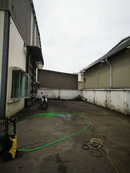 Semi-D Factory for Sale in Rawang Corporate Industrial Park (Rawang) - Chris Tye - Exterior - PropertyGuru.com.my