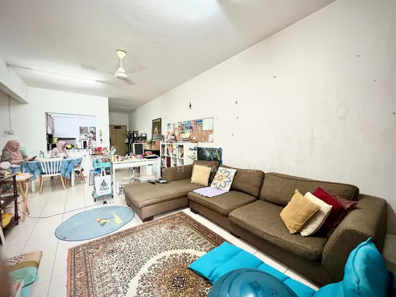 Condominium for Sale at Sri Putramas - Atikah Azman - Living Room - PropertyGuru.com.my