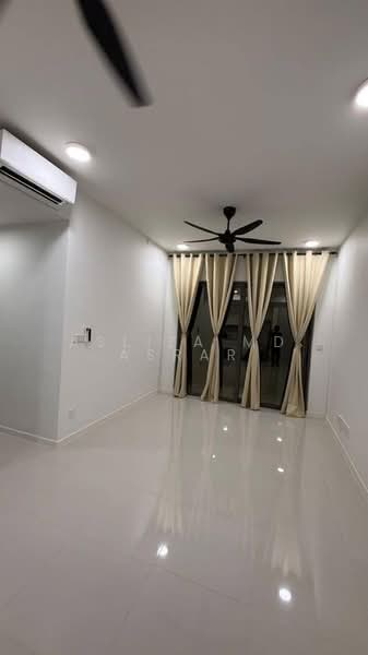 Servis Apartment untuk Disewa di Edelweiss @ Tropicana Gardens - Asliza Md Asrar - Living Room - PropertyGuru.com.my