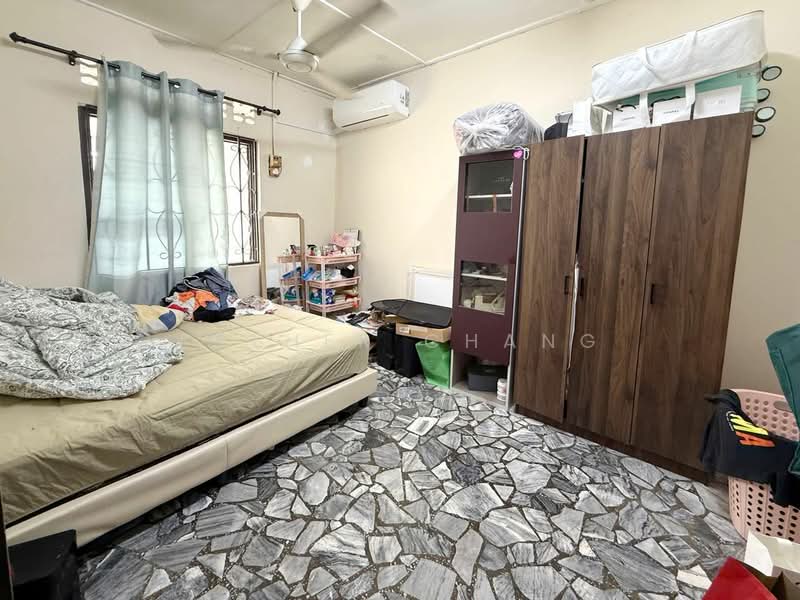 Rumah Teres 1 Tingkat untuk Dijual di Taman Sri Skudai (Skudai) - Esther Chang - Bedroom - PropertyGuru.com.my
