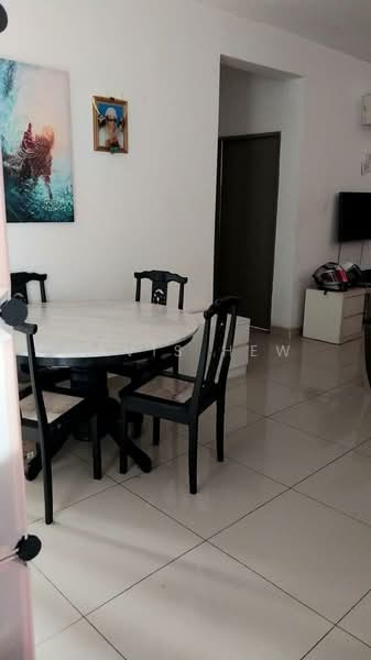 Servis Apartment untuk Disewa di Larkin Heights - Mavis Hew - Dining Room - PropertyGuru.com.my