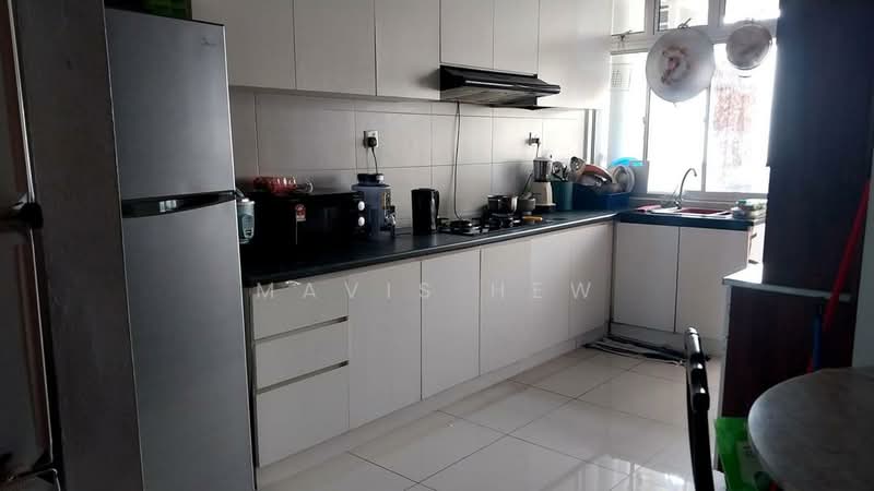 Servis Apartment untuk Disewa di Larkin Heights - Mavis Hew - Kitchen - PropertyGuru.com.my