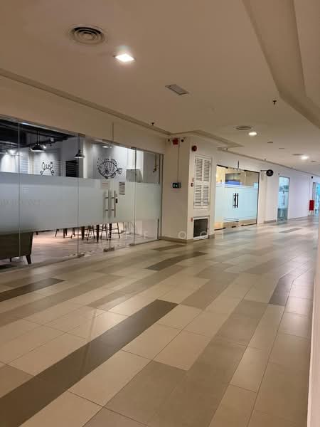 Kedai / Pejabat untuk Disewa di Bayan Lepas (Penang) - Jeff Ooi - Corridor - PropertyGuru.com.my