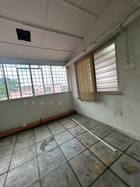 Kedai / Pejabat untuk Disewa di SS19 (Subang Jaya) - Veron Leong - Balcony - PropertyGuru.com.my