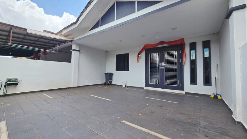 1-storey Terraced House for Sale in Bukit Indah (Iskandar Puteri (Nusajaya)) - Gordon Chai - Exterior - PropertyGuru.com.my