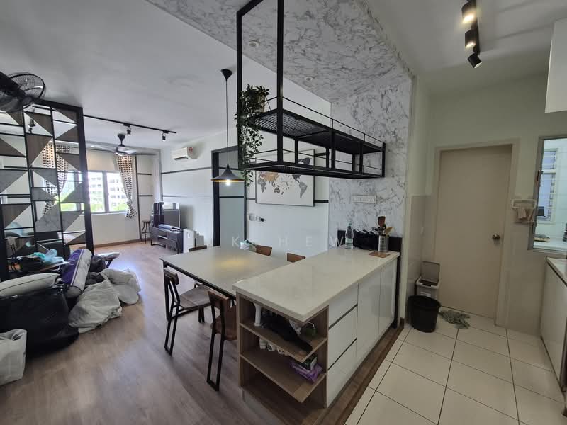 Pangsapuri untuk Disewa di Karisma @ Eco Majestic - KK HEW - Living Room - PropertyGuru.com.my