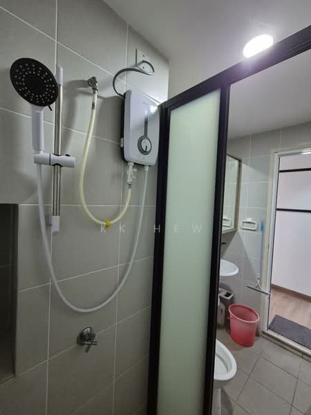 Pangsapuri untuk Disewa di Karisma @ Eco Majestic - KK HEW - Bathroom - PropertyGuru.com.my