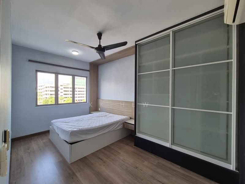 Pangsapuri untuk Disewa di Karisma @ Eco Majestic - KK HEW - Bedroom - PropertyGuru.com.my