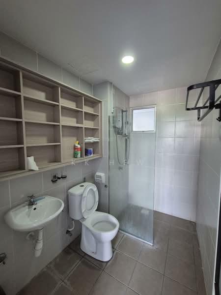 Pangsapuri untuk Disewa di Karisma @ Eco Majestic - KK HEW - Bathroom - PropertyGuru.com.my