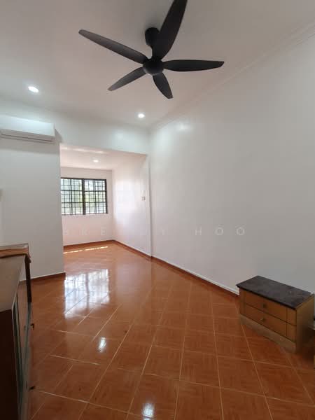 2-storey Terraced House for Rent in Johor Bahru (Johor) - Brendy Hoo - Living Room - PropertyGuru.com.my