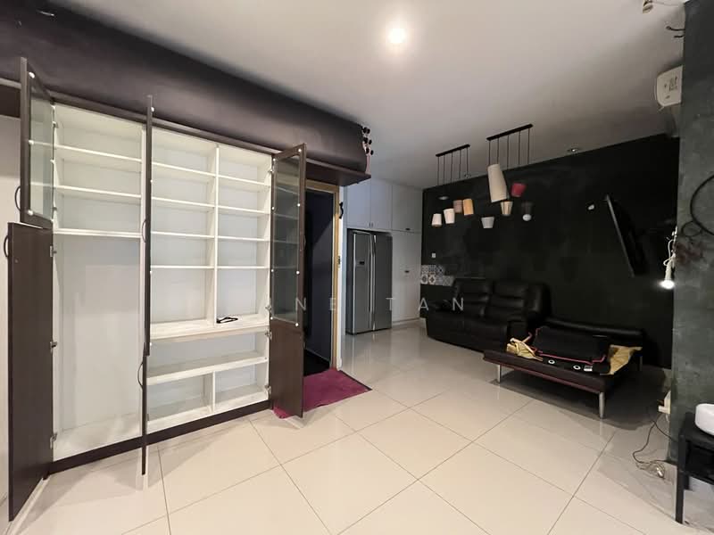 Townhouse for Sale in Puchong (Selangor) - June Tan - Renovated full size cabinet - PropertyGuru.com.my