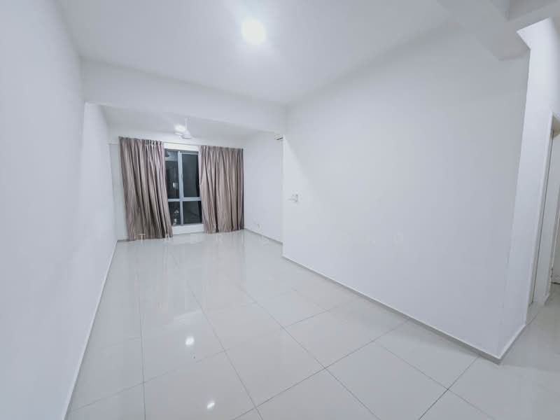 Service Residence for Rent at Gravit8, Klang - Tabris Wong - Living Room - PropertyGuru.com.my