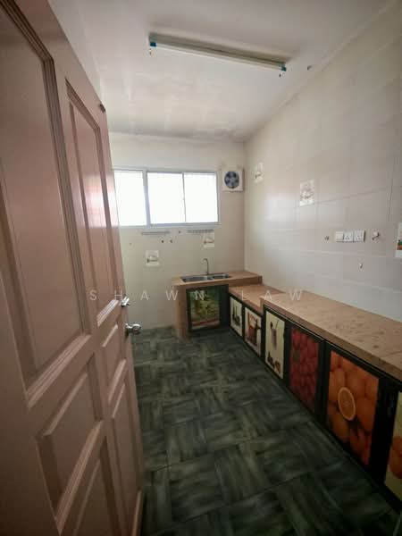 1-storey Terraced House for Sale in Skudai (Johor) - Shawn Law - Kitchen - PropertyGuru.com.my