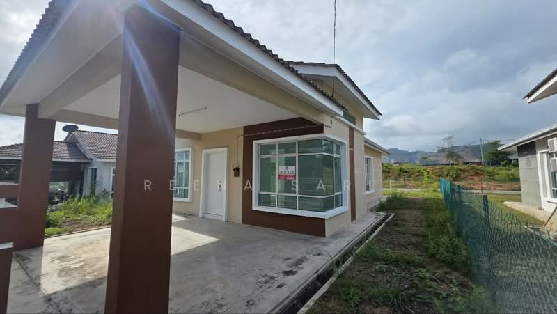 Rumah Banglo untuk Dijual di Alor Gajah (Melaka) - Reena Sarif - Exterior - PropertyGuru.com.my