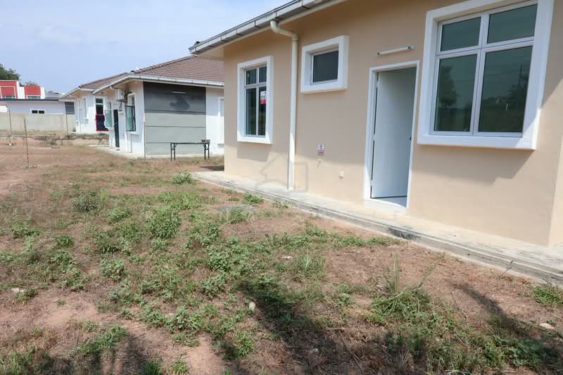Rumah Banglo untuk Dijual di Alor Gajah (Melaka) - Reena Sarif - Exterior - PropertyGuru.com.my
