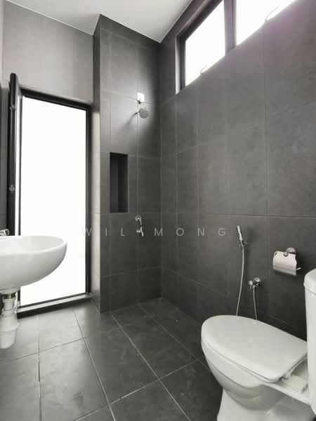 2-storey Terraced House for Sale in Taman Mount Austin (Tebrau) - Wil Mong - Bathroom - PropertyGuru.com.my