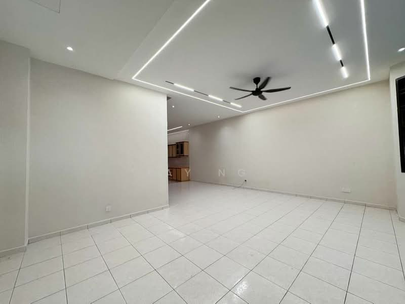 Rumah Teres untuk Dijual di Taman Dato' Chellam (Ulu Tiram) - Kay Ng - Living Room - PropertyGuru.com.my