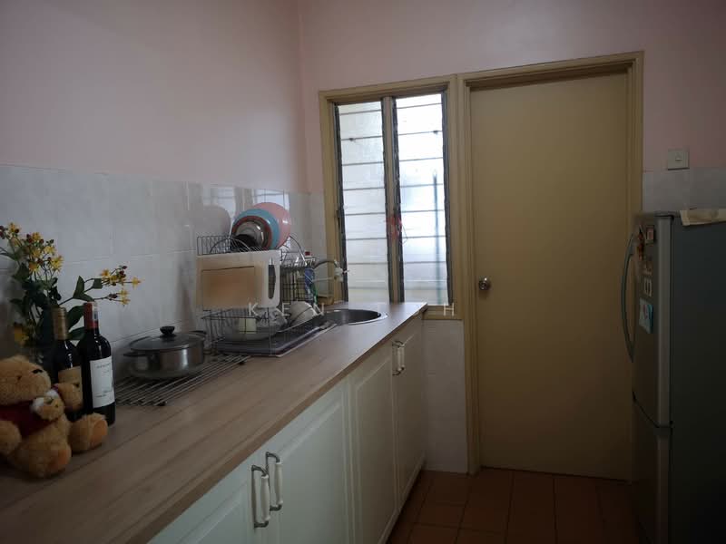 Apartment for Sale at Desa Tanjung - Ken Toh - Kitchen - PropertyGuru.com.my