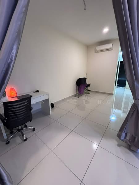 Rumah Teres 3 Tingkat untuk Dijual di Nusa Sentral (Iskandar Puteri (Nusajaya)) - Jennifer Ng - Study - PropertyGuru.com.my