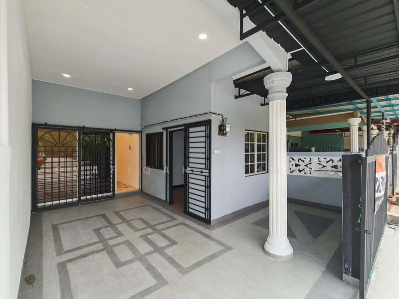 1-storey Terraced House for Sale in Kampung Teluk Panglima Garang (Telok Panglima Garang) - Syafiqah Sohaimi - PropertyGuru.com.my