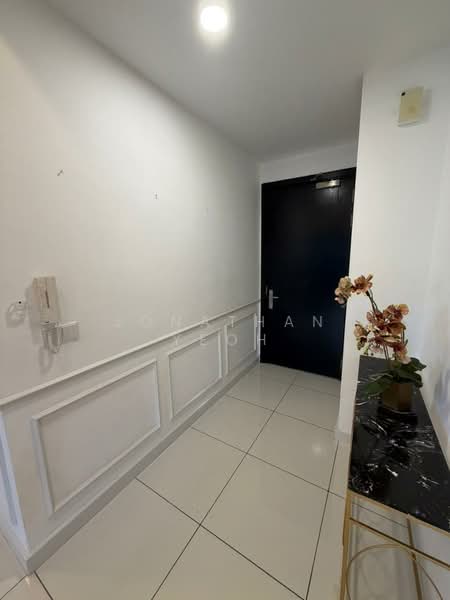 Condominium for Rent at The Veo - Jonathan Yeoh - Corridor - PropertyGuru.com.my