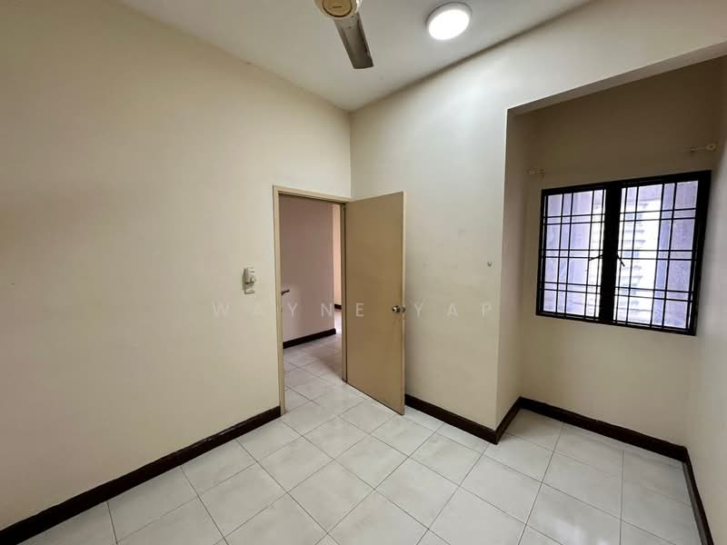 Service Residence for Sale at Diamond Residences - Wayne Yap - Interior - PropertyGuru.com.my
