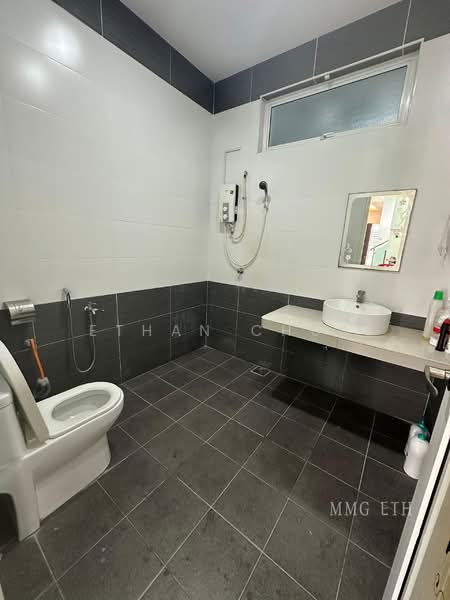 Semi-Detached House for Sale in Taman Bistari (Jenjarom) - Ethan Chua - PropertyGuru.com.my