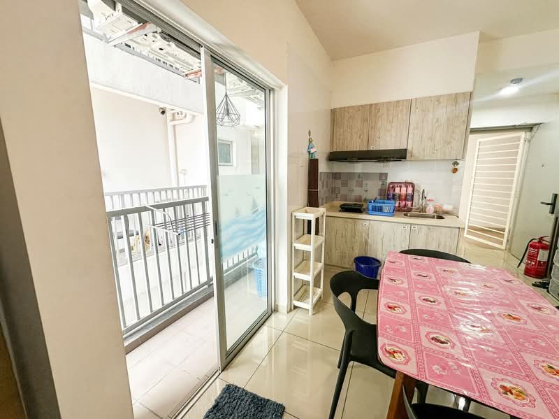 Kondominium untuk Disewa di The Edge Residence - Michelle Ng - Kitchen - PropertyGuru.com.my