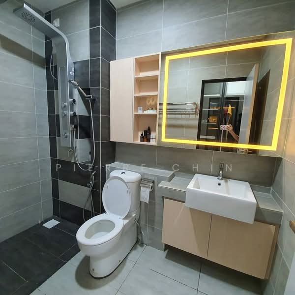 Service Residence for Rent at 8Scape Residence @ Sutera - Pierre Chin - Bathroom - PropertyGuru.com.my