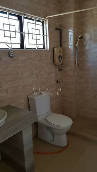 Rumah Teres 1.5 Tingkat untuk Dijual di Usj 3 (Subang Jaya) - Elvin Gwee - Bathroom - PropertyGuru.com.my