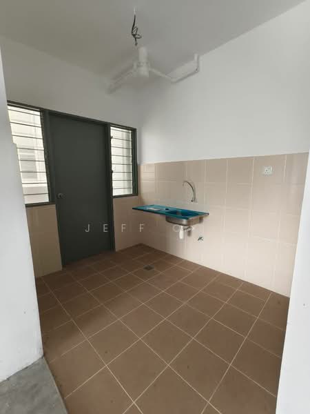 Apartment for Sale at Mercury Apartment - Jeff Ooi - Kitchen - PropertyGuru.com.my