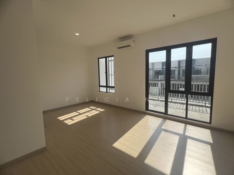 2-storey Terraced House for Sale in Taman Puchong Tekali (Puchong) - Felicia Ng - Living Room - PropertyGuru.com.my