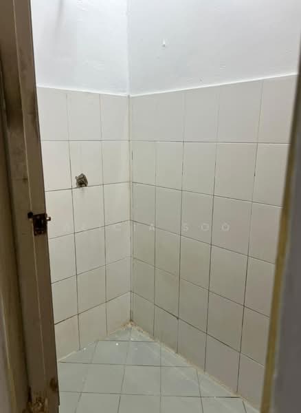 Flat for Sale at Desa Satu - Alicia Soo - Bathroom - PropertyGuru.com.my
