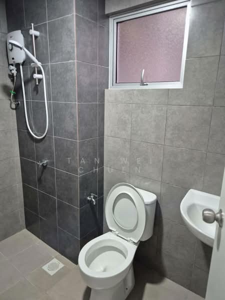 Condominium for Rent at Residensi Sateria - Tan Wei Chuen - Bathroom - PropertyGuru.com.my
