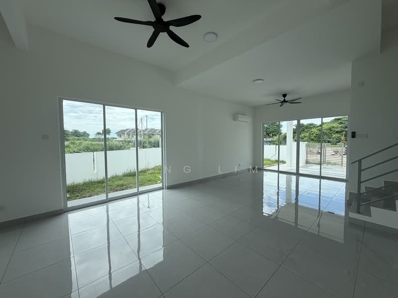Rumah Teres 2 Tingkat untuk Dijual di Sungai Bakap (Penang) - Fung Lim - Living Room - PropertyGuru.com.my