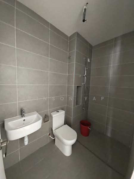 Rumah Teres 2 Tingkat untuk Dijual di Bandar Seri Alam (Masai) - Winson Yap - Bathroom - PropertyGuru.com.my