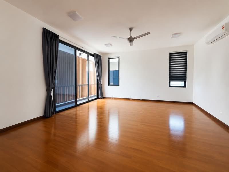 Zero-Lot Bungalow for Sale in Telok Panglima Garang (Selangor) - Fiona Lee - Living Room - PropertyGuru.com.my