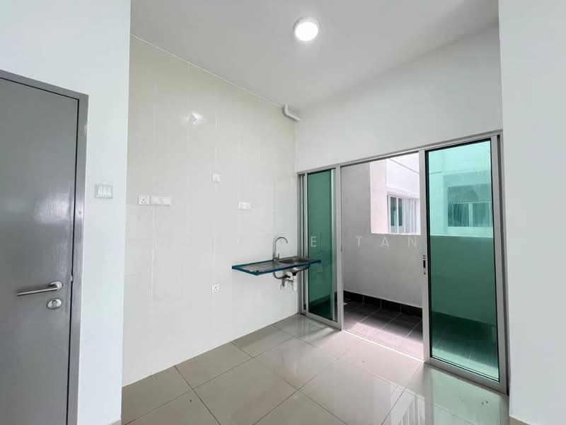 Servis Apartment untuk Dijual di Serviced Residence @ Razak City Residences (RC Residences) - Michelle Tan - Balcony - PropertyGuru.com.my