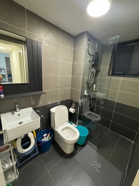Service Residence for Sale at D'Clover Residences - Sean Poon - Bathroom - PropertyGuru.com.my