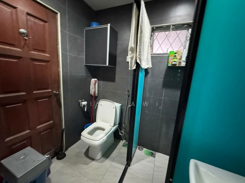 2-storey Terraced House for Sale in Seksyen 5 Wangsa Maju (Wangsa Maju) - Liza Awi - Bathroom - PropertyGuru.com.my