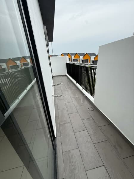 Rumah Teres 3 Tingkat untuk Dijual di Taman Melawati (Ulu Kelang) - Cik Maya Abdul - Balcony - PropertyGuru.com.my