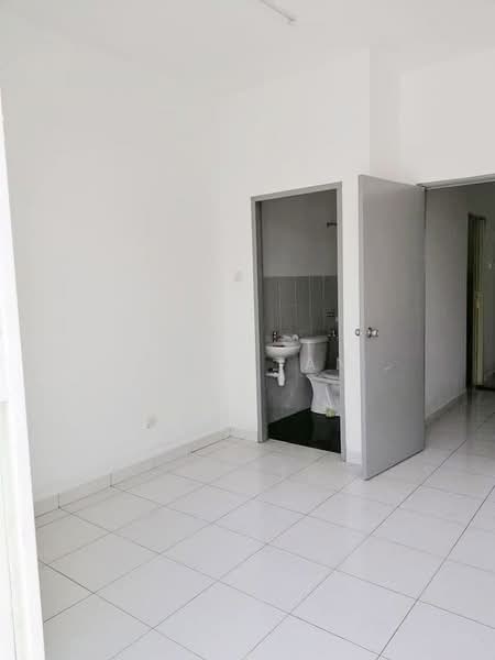 Rumah Teres 2 Tingkat untuk Dijual di Taman Pulai Mutiara (Iskandar Puteri (Nusajaya)) - Iden Tan - Bathroom - PropertyGuru.com.my