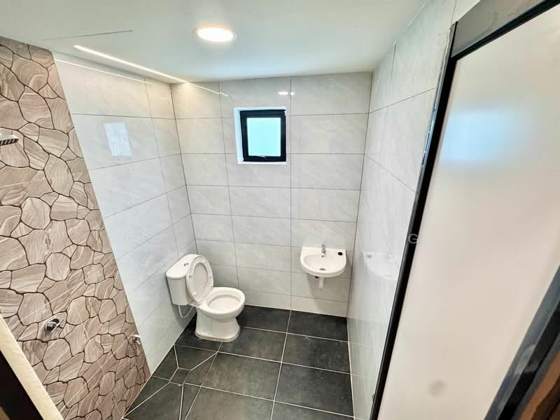 Rumah Berkembar untuk Dijual di Johor Bahru (Johor) - Han Yong Ang - Bathroom - PropertyGuru.com.my