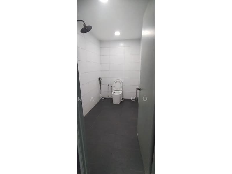 Tanah Komersial untuk Disewa di Pudu (KL City Centre) - May Soo - Bathroom - PropertyGuru.com.my