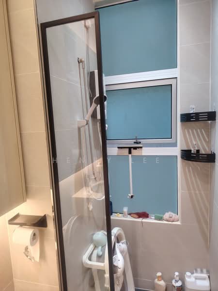 Service Residence for Sale at D'carlton (Residensi Seri Mega) - Henry Lee - Bathroom - PropertyGuru.com.my