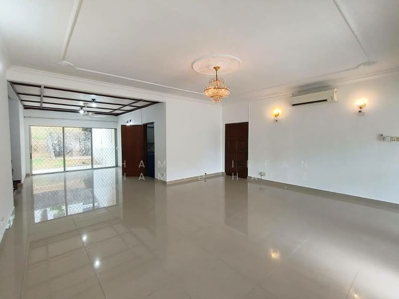 Bungalow for Rent in Seksyen 12 (Shah Alam) - Muhamad Irfan Muhamad Hafiz - Living Room - PropertyGuru.com.my